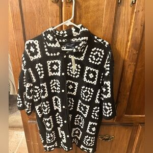 Abercrombie Men’s Crochet Black and White Button Down